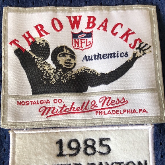 GQ NFL Jersey official collectors edition - Picture 2 of 3